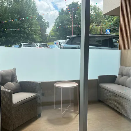 El Doce Del Ferial Solares