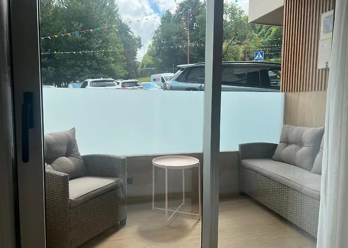 El Doce Del Ferial Solares