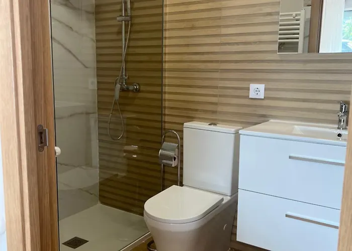 El Doce Del Ferial Solares