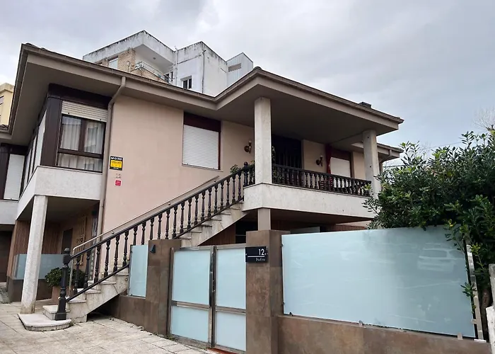 El Doce Del Ferial * Solares